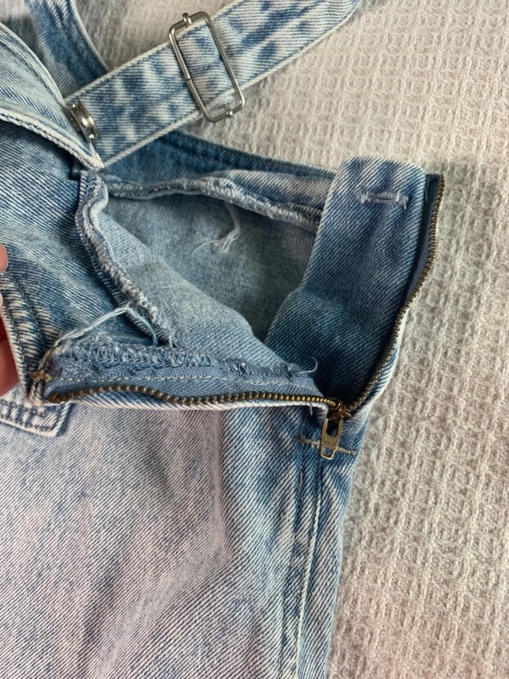 RE generation by Celebrity Pink denim overall jumper mini dress size small